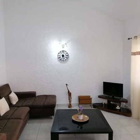 Residence Le Dattier, 2 Bedrooms Apartment, Flic-en-Flacq 外观 照片